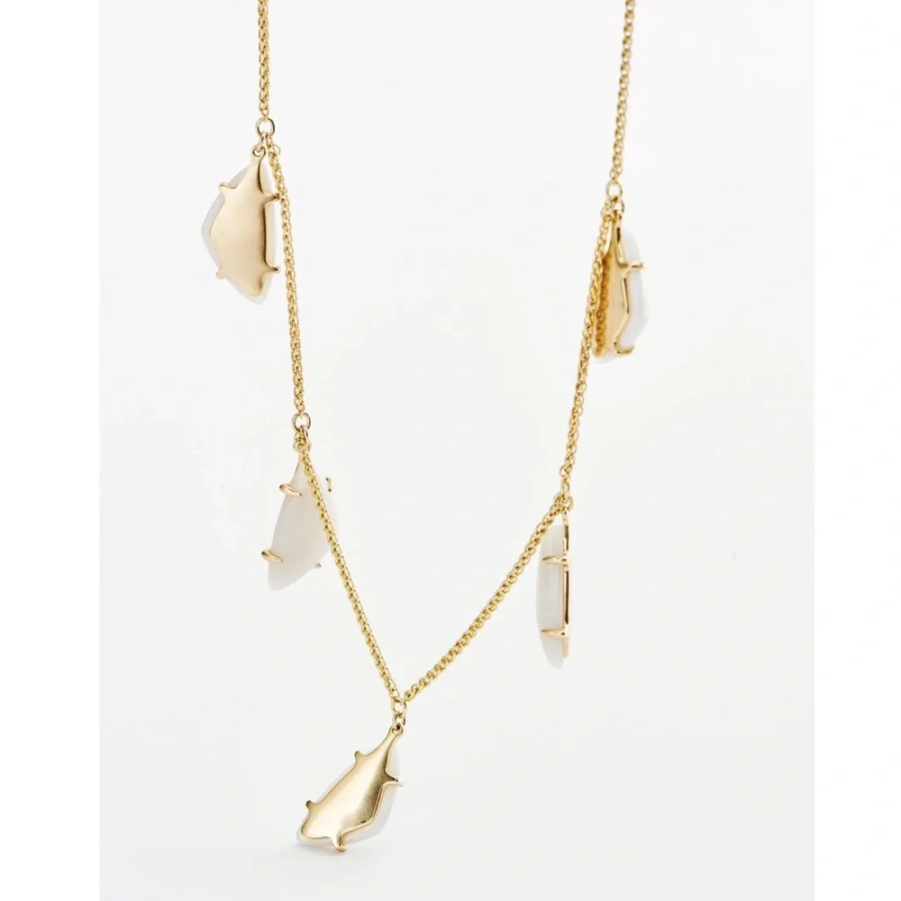 ✨HP✨ Lucky Brand White Agate Adjustable Necklace